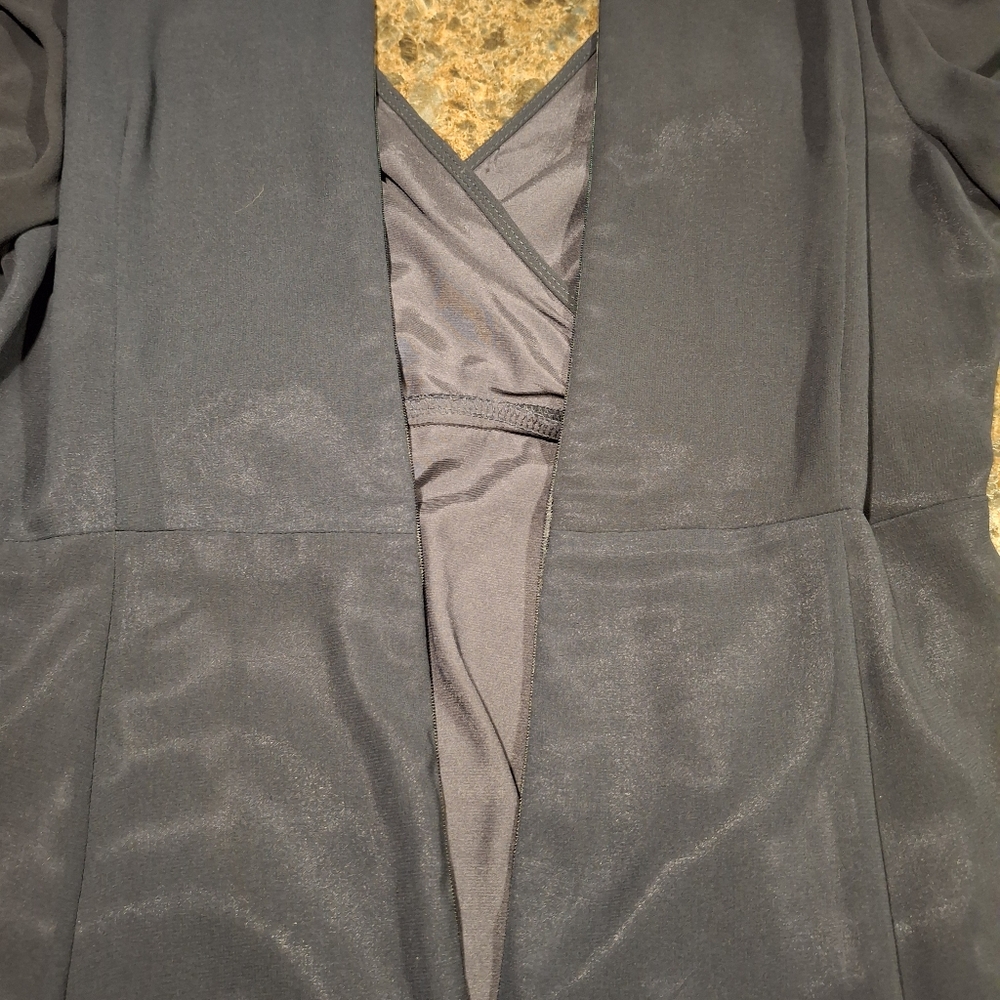 ๐Le Chateau Dress๐ - Picture 8 of 9